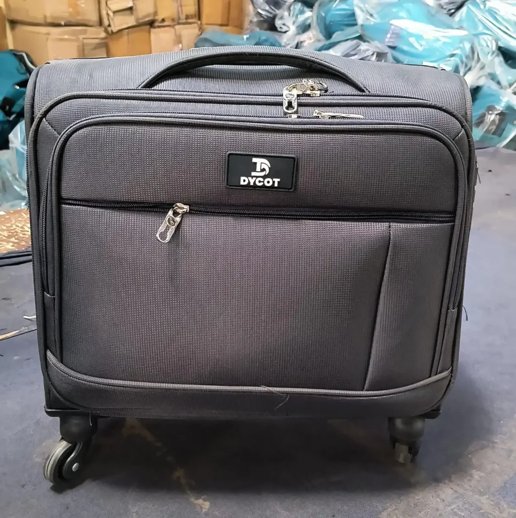 Best Travel Bag For Men And Women